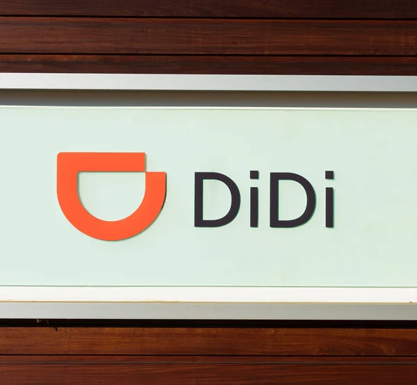 Didi Logosu Çin Ulaşım Şirketi Didi Chuxing Silikon Vadisi Ofisinde — Stok fotoğraf