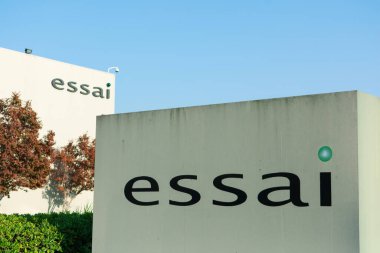 Silikon Vadisi 'ndeki yüksek teknoloji elektrik ve elektronik imalat şirketinin merkezi Fremont, CA, USA - 2020