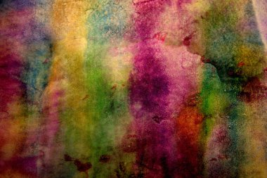 Çok renkli kağıttaki lekelerin koyu arkaplanı