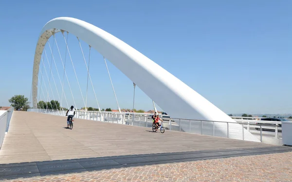 Spektakularny Most Maier Nad Rzeką Tanaro Został Otwarty 2016 Roku — Zdjęcie stockowe