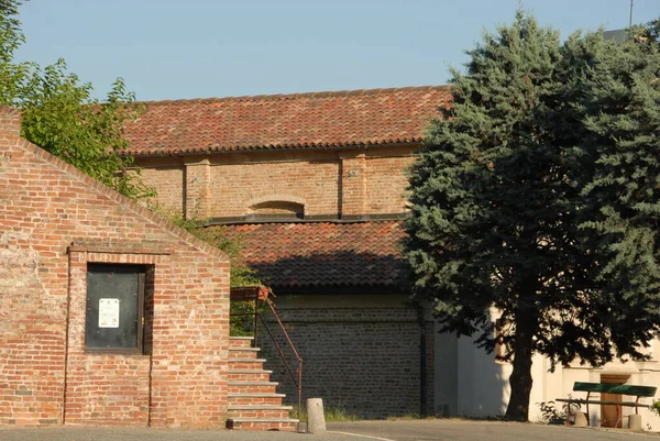 Torre Molto Antica Circa Mille Anni Oggi Campanile Con Orologio — Foto Stock