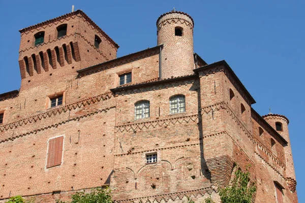 Castelos Medievais Itália São Muito Bonitos Com Fortificações Tijolos Torres — Fotografia de Stock