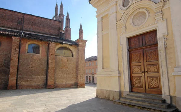 Chieri Torino Yakınlarında Ortaçağ Kökenli Bir Şehirdir Katedral Gotik Tarzdadır — Stok fotoğraf