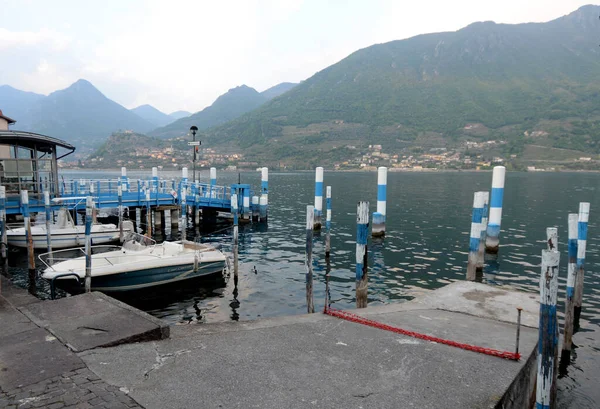 Monte Isola ya da Montisola, Avrupa 'nın en büyük ve en yüksek göl adasıdır. Lombardy 'de Brescia yakınlarında Iseo Gölü' nün ortasında yükselir..