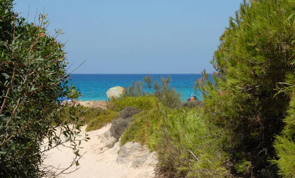 Puglia Gelibolu Nun Önündeki Kumsalda Gelibolu Salento Nun Puglia Kıyısında — Stok fotoğraf