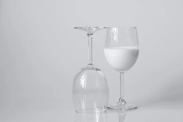 Image Glass White Drink Empty Glass White Background — Stock Photo, Image