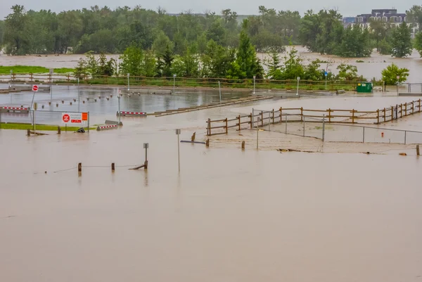 Estacionamento inundado — Fotografia de Stock