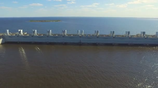 Vista aérea da barragem em São Petersburgo — Vídeo de Stock