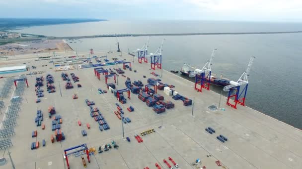 Cargo port Bronka, aerial view — Stock Video