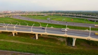 Otoyol kavşağı havadan görünümü