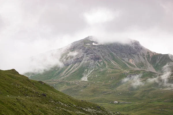 Uitzicht Vanuit Lucht Het Berglandschap Onder Het Moiry Meer Zwitserse — Stockfoto