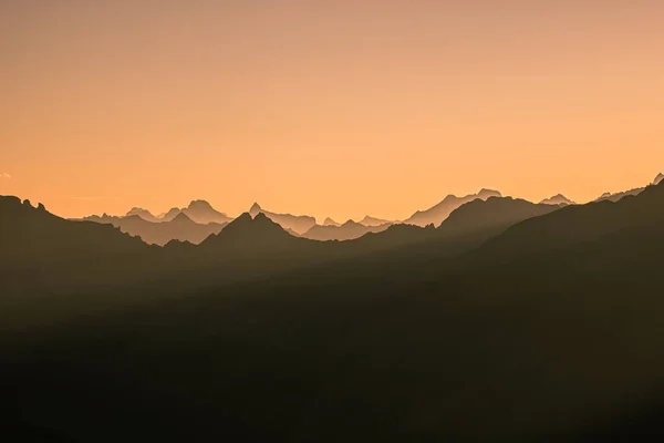 Salida Del Sol Sobre Los Alpes Suizos Suiza —  Fotos de Stock