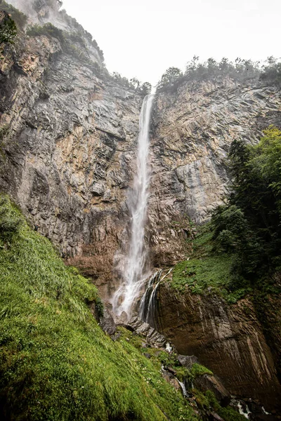Jag Har Sett Ett Fallgropar Det Näst Längsta Vattenfallet Schweiz — Stockfoto