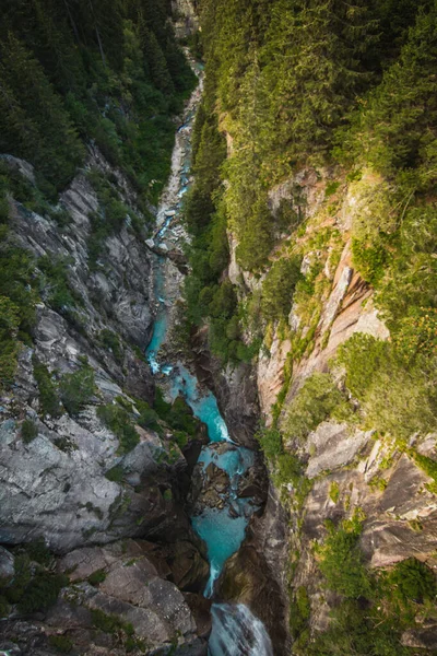 Utsikt Från Ovan Till Dalen Med Blå Flod Schweiz Svampalper — Stockfoto