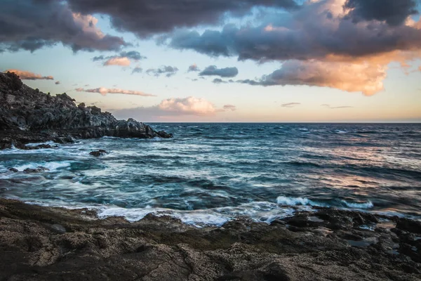 Tenerife Nin Güneyindeki Kanarya Adalarında Okyanus Hareket Halinde Spanya — Stok fotoğraf