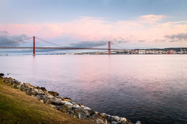 Міст Підвіски Abril Через Річку Тагус Лісабоні Португалія — стокове фото