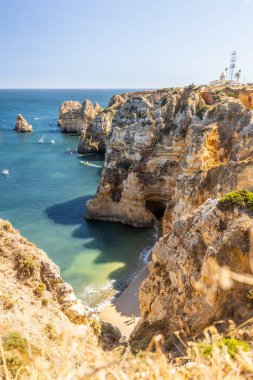 Okyanus manzaralı sahil, Algarve bölgesi, Portekiz