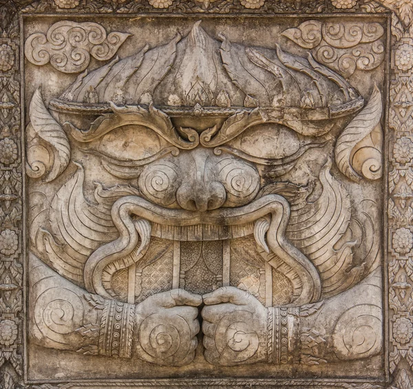 우먼 옅은 조각 하나 위대한 힌두교 서사시 라마야나 — 스톡 사진