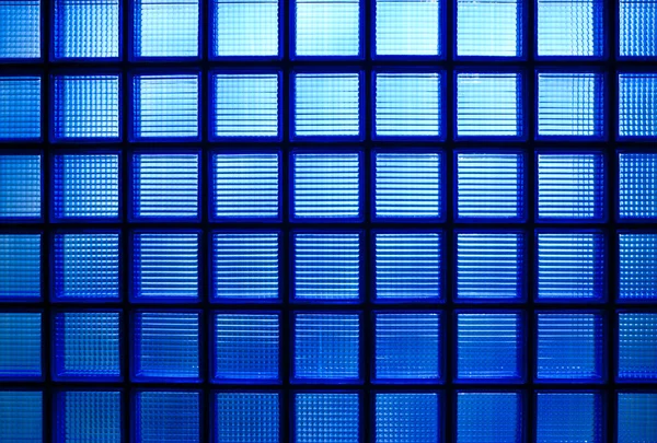 Luz brilhando através de vidro azul . — Fotografia de Stock