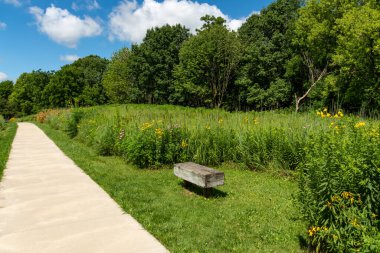 Belleview Eyalet Parkı ve Iowa 'da yürüyüş yolları..