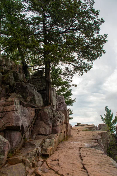 Szlak Diabelskich Drzwi Park Stanowy Devils Lake Wisconsin — Zdjęcie stockowe