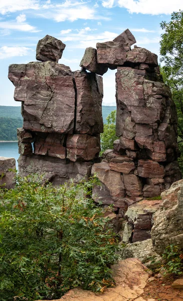 Diabły Doorway Formacji Skalnych Widokiem Jezioro Diabły Park Stanowy Devils — Zdjęcie stockowe