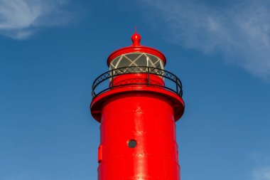 Grand Haven iç ışık fenerinde öğleden sonra ışığı. Grand Haven, Michigan, ABD 'nin güneyindeki Pierhead' de yer alıyor..