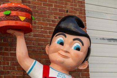 Galva, Illinois, ABD - 30 Aralık 2025 - Bob 'un Big Boy heykeli Galva, Illinois, ABD.