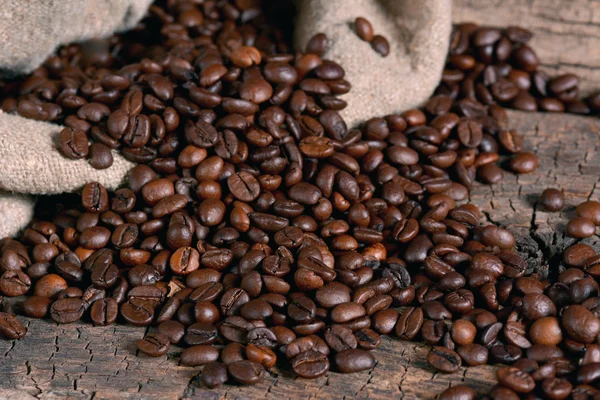 Schwarze Kaffeebohnen — Stockfoto