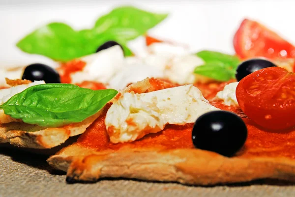 Pièce de pizza italienne — Photo