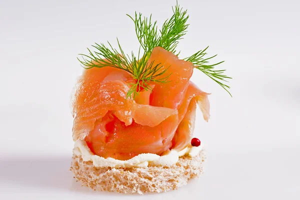 Somon füme sandviç.  