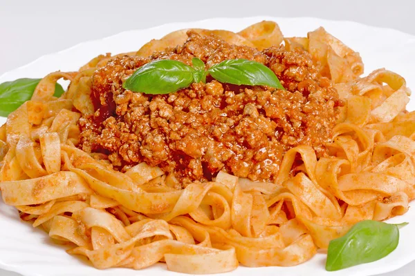 พาสต้า tagliatelle โบโลเนส — ภาพถ่ายสต็อก