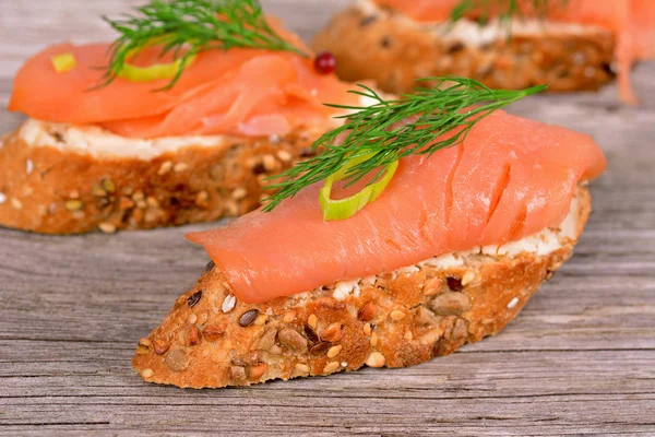 Sandwich with smoked salmon — Stock Photo, Image