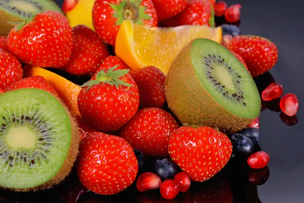 Fruits frais et baies — Photo