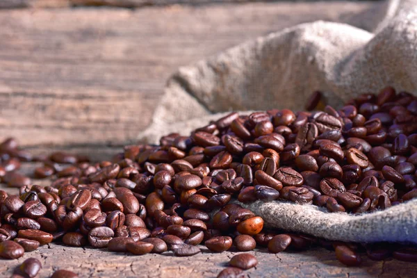 Schwarze Kaffeebohnen — Stockfoto