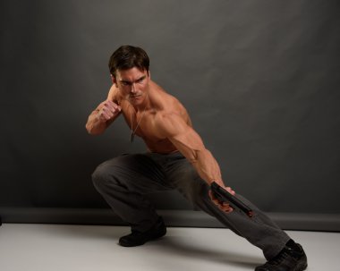 gizli ajan olarak güçlü adam