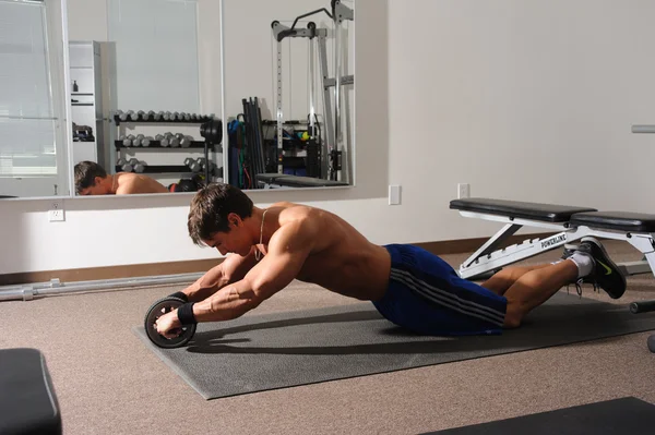 Man exercising — Stock Image Man exercising Stock Picture
