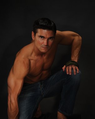 sert kahraman