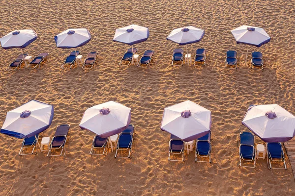 View Top Sandy Beach Rows Sun Loungers Umbrellas Morning — Stock Photo, Image