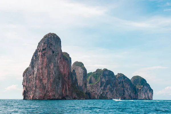 Крайній Широкий Вид Острів Майя Районі Півдні Таїланду Одношвидкісним Проїздом — стокове фото