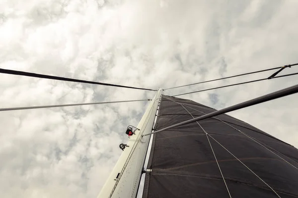 Céu Tarde Com Grande Pardal Vela Barco Luxo — Fotografia de Stock