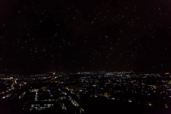 普吉山顶上闪烁着星光的城市景致 — 图库照片