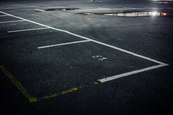 Estacionamento Estrada Depois Chover — Fotografia de Stock