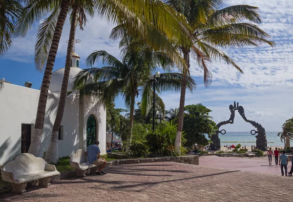 Küçük kilise ile güzel colonial square