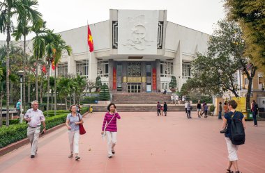 Ha Noi, Viet Nam, 12 Ağustos 2016 Müzesi, Ho Chi Minh City, Ha Noi, Vietnam, Vietnam Ulusal Anıt tanıdı. Turist olarak ele