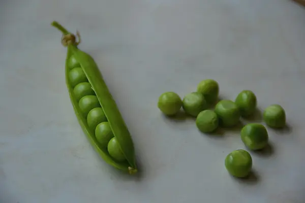 Peas — Stock Photo, Image