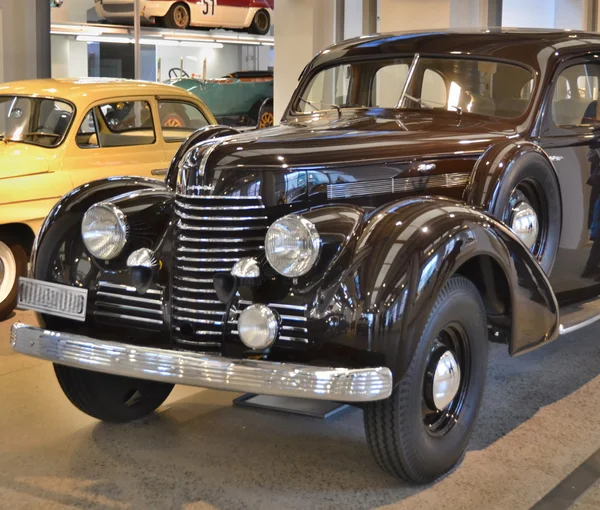 Το παλιό αυτοκίνητο — Φωτογραφία Αρχείου