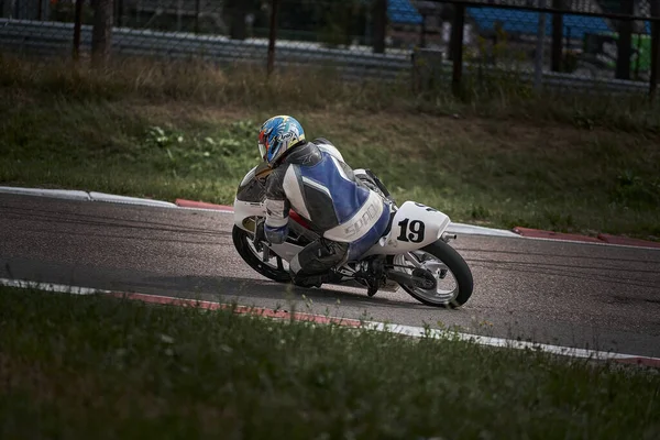 2021 Lithuania Kaunas Moto Rider Motorcyclist Rides Fast Sport Bike — Photo