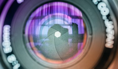 Bir kamera lens diyaframı diyafram. Seçici odak ile sh