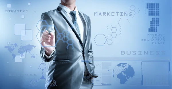 Hombre de negocios en traje gris azul usando bolígrafo digital trabajando con pantalla virtual digital —  Fotos de Stock